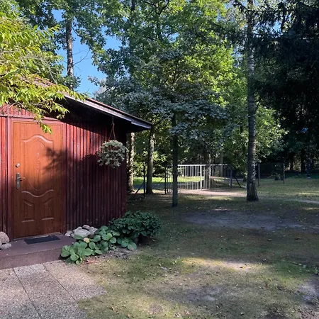 Ahoj Przylesie Semesterbostad Pobierowo